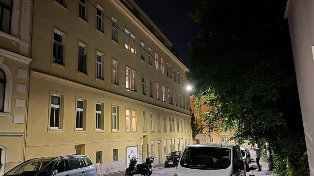 D&D Schonbrunner Deluxe Apartment Wien Exterior foto